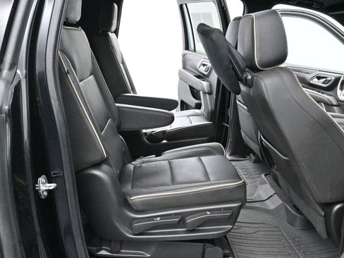 Used 2021 GMC Yukon XL SLT w/ SLT Premium Package image 38
