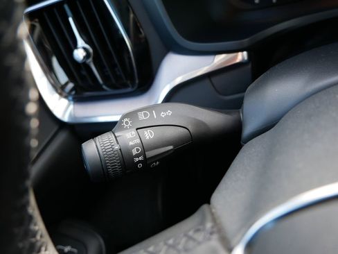 Used 2024 Volvo S60 B5 Core image 23