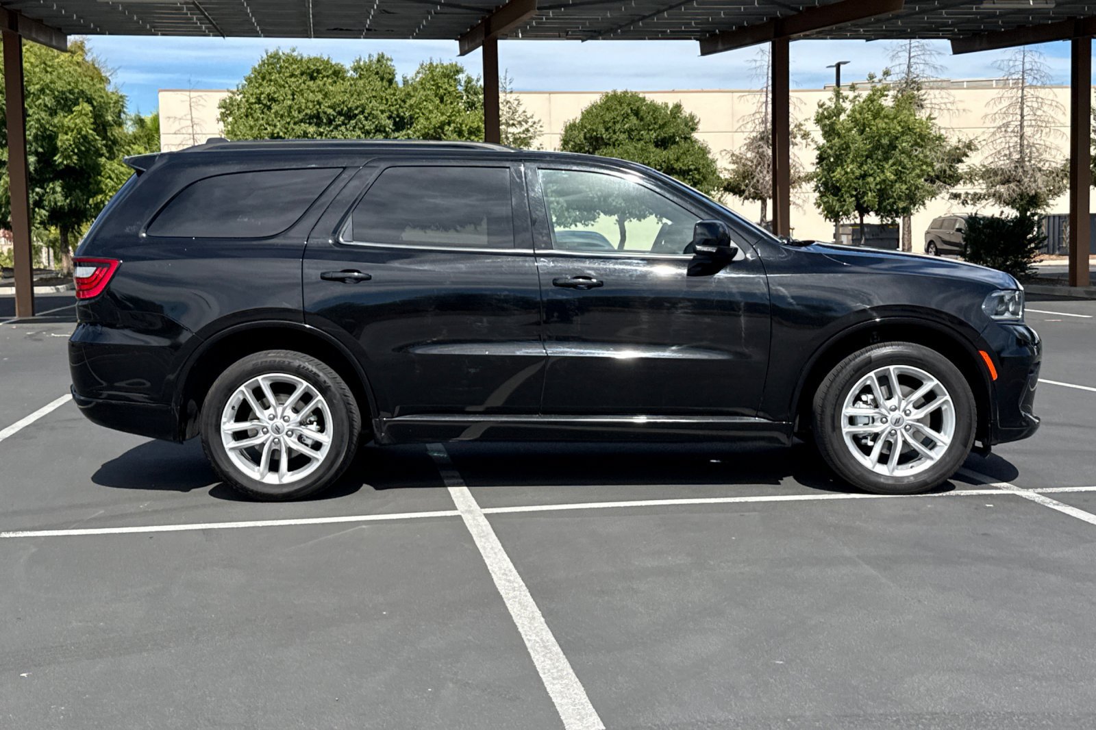 Used 2024 Dodge Durango GT AWD/4WD image 8