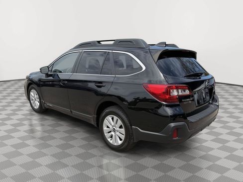 Used 2018 Subaru Outback 2.5i Premium AWD/4WD image 5