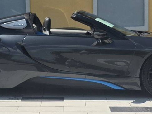 Used 2019 BMW i8 Roadster AWD/4WD image 25