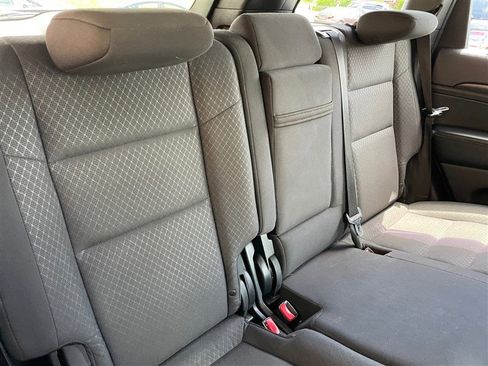 Used 2018 Jeep Grand Cherokee Laredo image 8