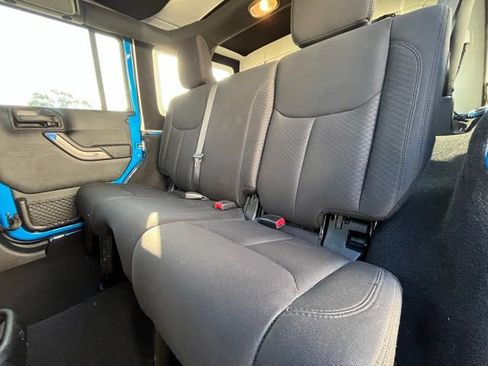 Used 2015 Jeep Wrangler Unlimited Sport w/ Quick Order Package 24S image 21
