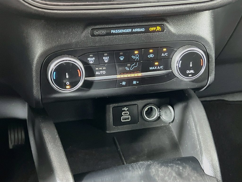 Certified 2025 Ford Escape Active AWD/4WD image 17