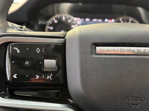 Used 2023 Land Rover Range Rover Evoque S image 15