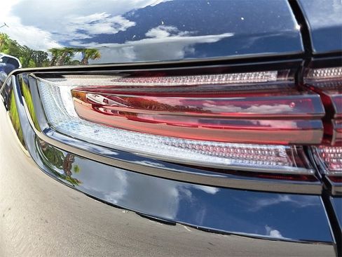 Used 2025 Porsche Cayenne image 16