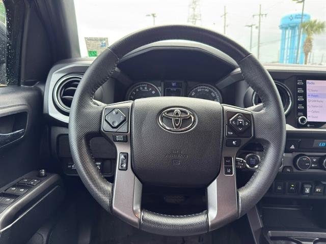 Used 2021 Toyota Tacoma TRD Off-Road w/ Technology Package AWD/4WD image 15