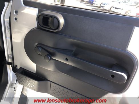 Used 2009 Jeep Wrangler X image 17