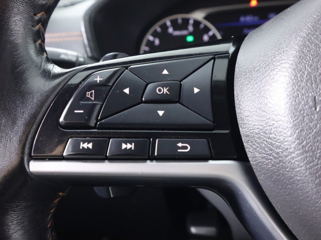 Used 2019 Nissan Altima 2.5 SR FWD image 12