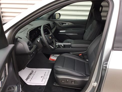 New 2026 Chevrolet Traverse LT w/ Enhanced Driving Package image 7