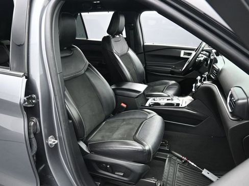 Used 2022 Ford Explorer ST image 27