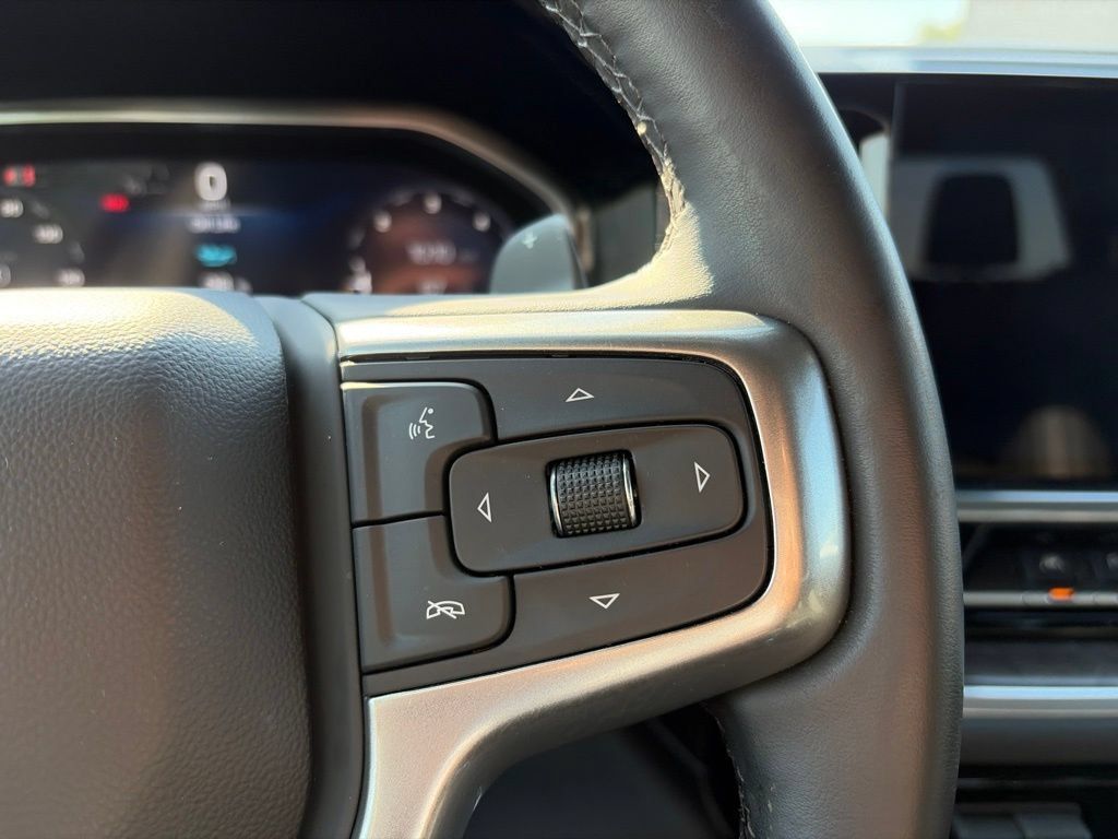 Used 2026 Chevrolet Silverado 1500 LTZ w/ Z71 Off-Road Package AWD/4WD image 9