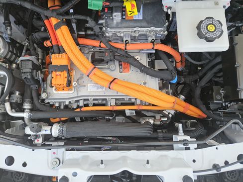 New 2027 Chevrolet Bolt RS FWD image 20