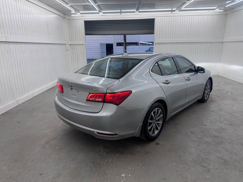 Used 2020 Acura TLX image 5