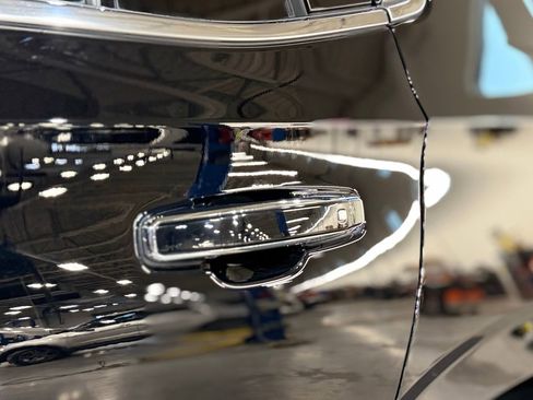 Used 2022 GMC Yukon Denali w/ Denali Ultimate Package image 27