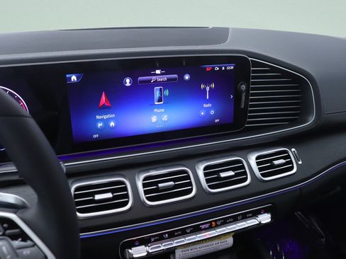 New 2026 Mercedes-Benz GLE 450 4MATIC Coupe image 5