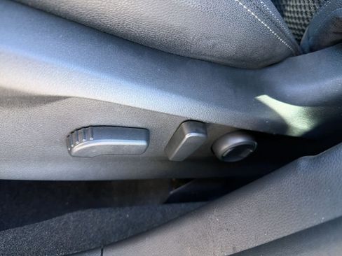 Certified 2023 Subaru Forester Premium image 18