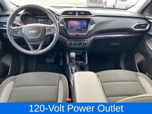 Certified 2023 Chevrolet TrailBlazer LT w/ Convenience Package image 5