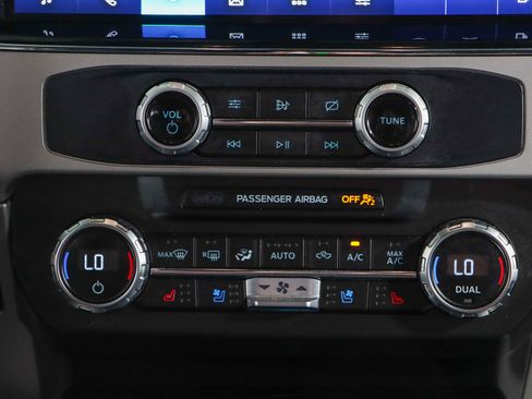 Used 2022 Ford F250 Lariat w/ Lariat Ultimate Package image 21