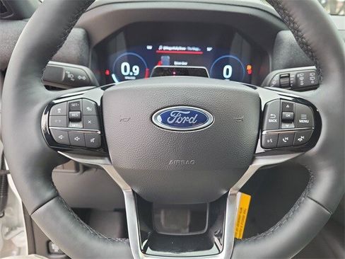New 2026 Ford Explorer Platinum image 11
