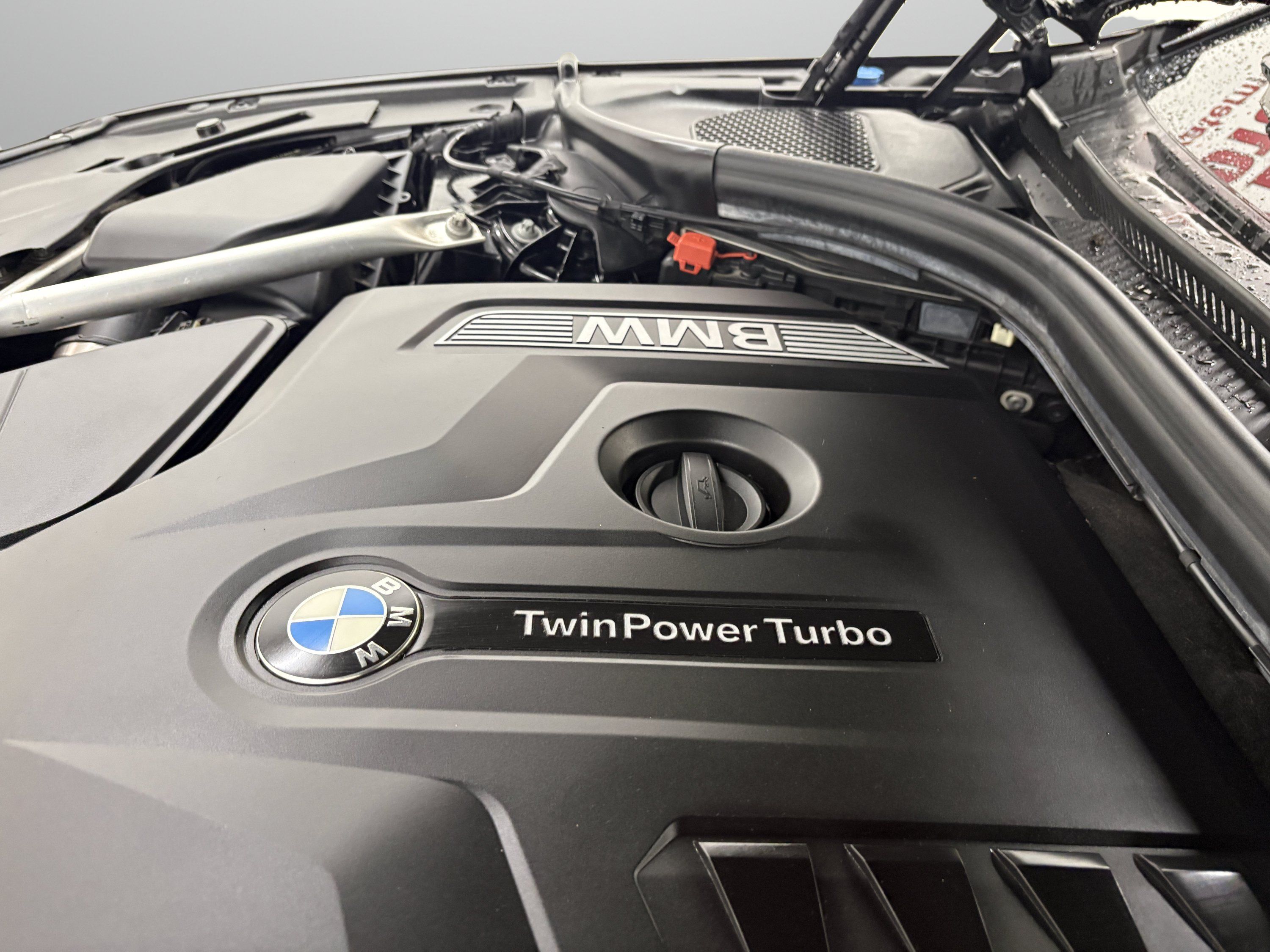 Used 2018 BMW 530i xDrive AWD/4WD image 9