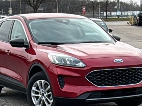 Certified 2022 Ford Escape SE w/ Convenience Package image 2