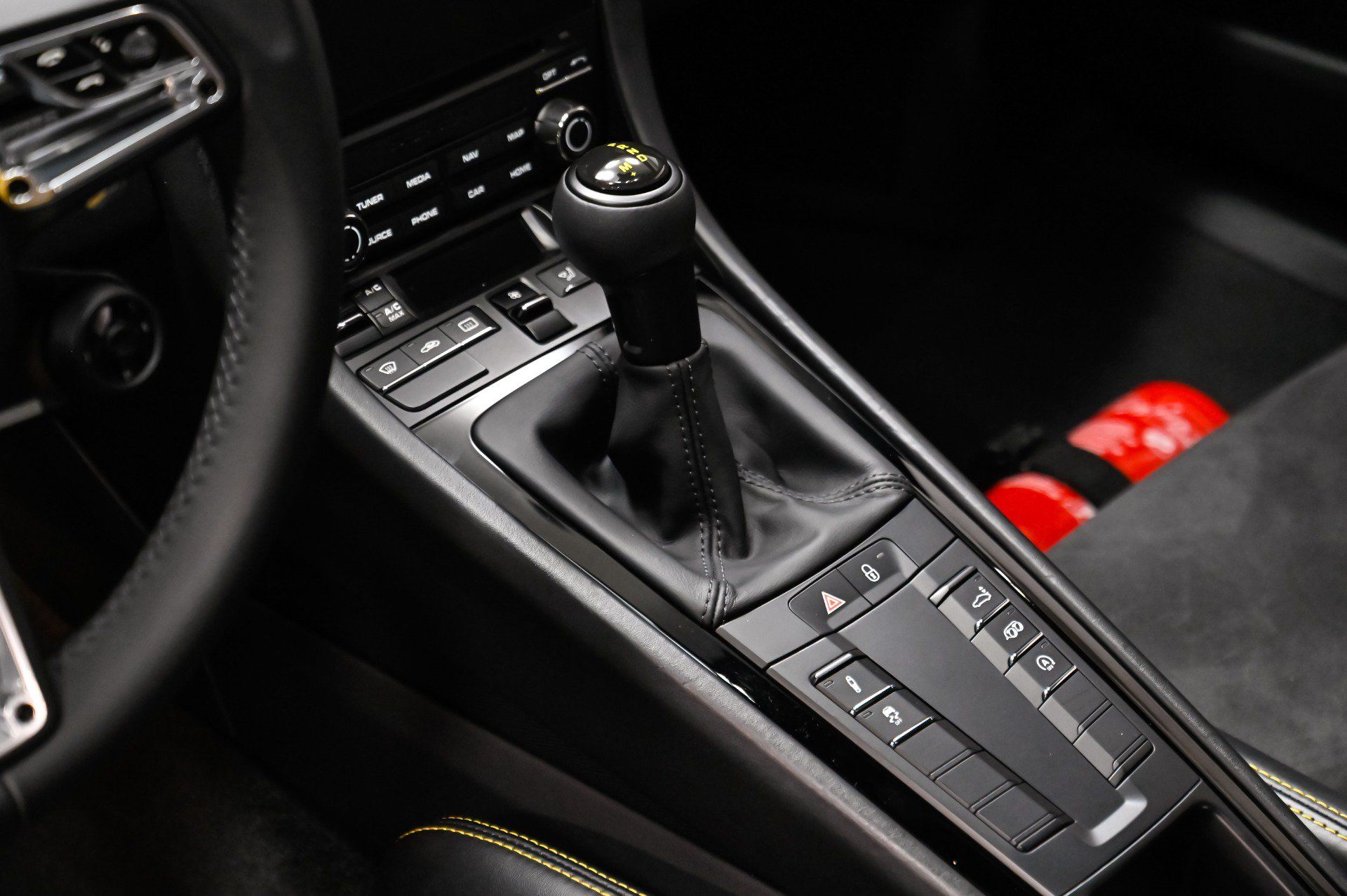 Used 2018 Porsche 911 Carrera T RWD image 9