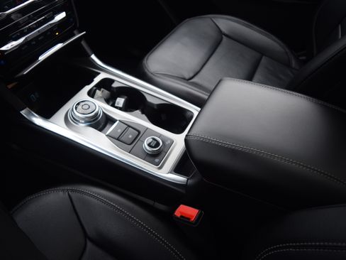 Used 2023 Ford Explorer Limited w/ Equipment Group 301A image 13