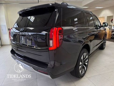 New 2025 Ford Expedition Platinum w/ Platinum Ultimate Package image 8