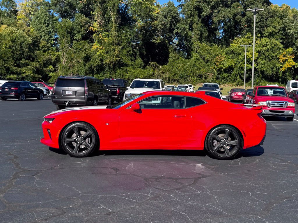 Used 2016 Chevrolet Camaro SS RWD image 3