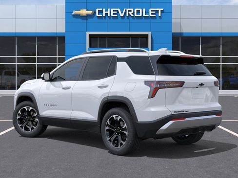 New 2026 Chevrolet Equinox LT image 3