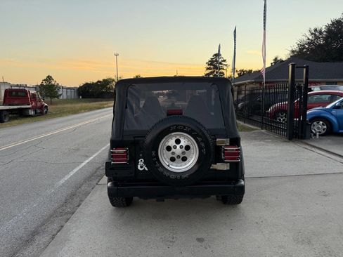Used 1998 Jeep Wrangler Sport image 7