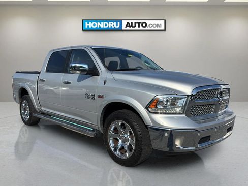 Used 2017 RAM 1500 Laramie w/ Convenience Group AWD/4WD image 2