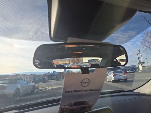 Used 2024 Nissan Sentra SR w/ SR Premium Package image 23