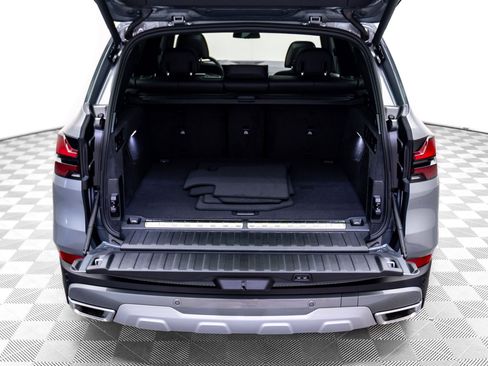 New 2026 BMW X5 xDrive50e image 32