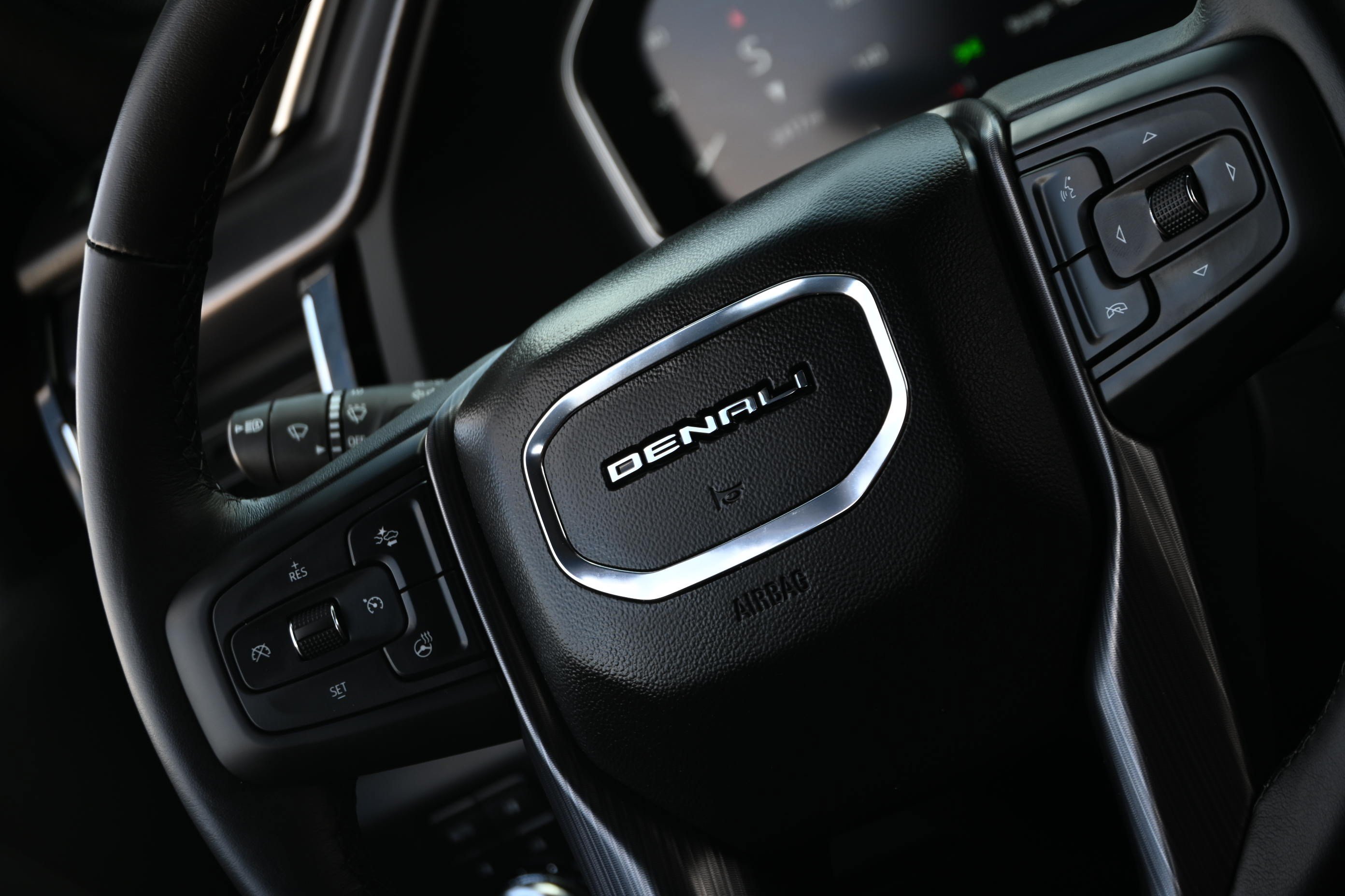 Used 2026 GMC Sierra 3500 Denali Ultimate AWD/4WD image 27