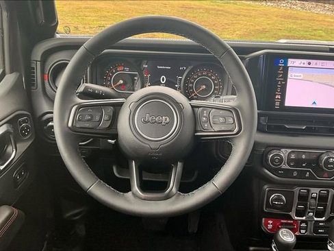 Used 2025 Jeep Wrangler Unlimited Rubicon w/ XTREMEE 35" Tire Package image 5