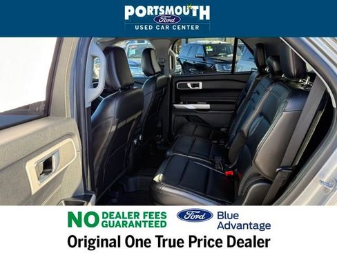 Certified 2022 Ford Explorer XLT w/ Equipment Group 202A image 5