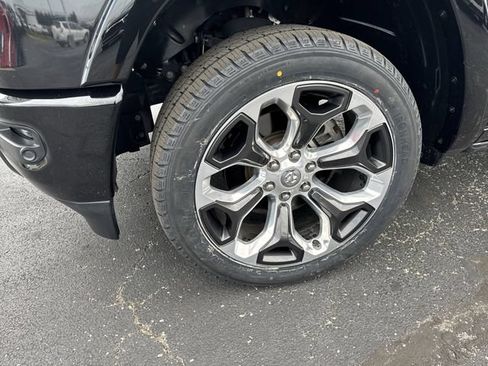 Used 2022 RAM 1500 Limited AWD/4WD image 8