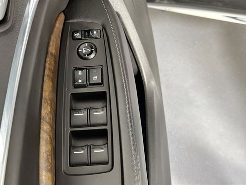 Used 2017 Acura MDX SH-AWD image 18