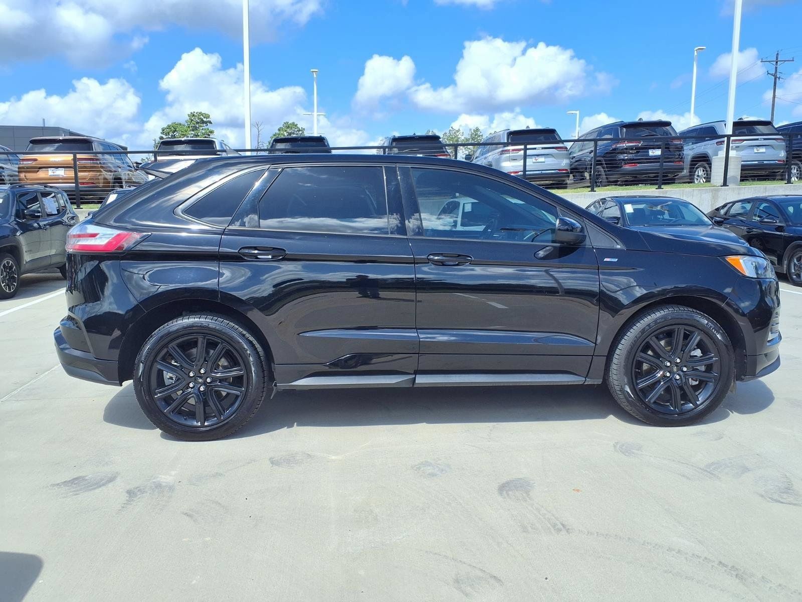 Used 2023 Ford Edge ST-Line AWD/4WD image 5
