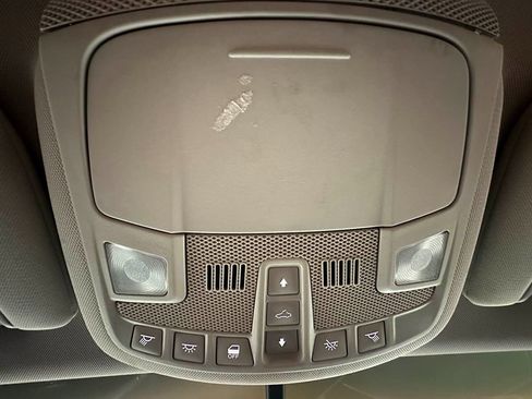 Used 2013 Lincoln MKZ image 36