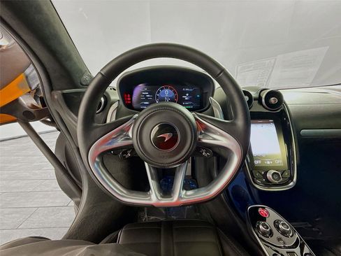 Used 2025 McLaren GTS image 3