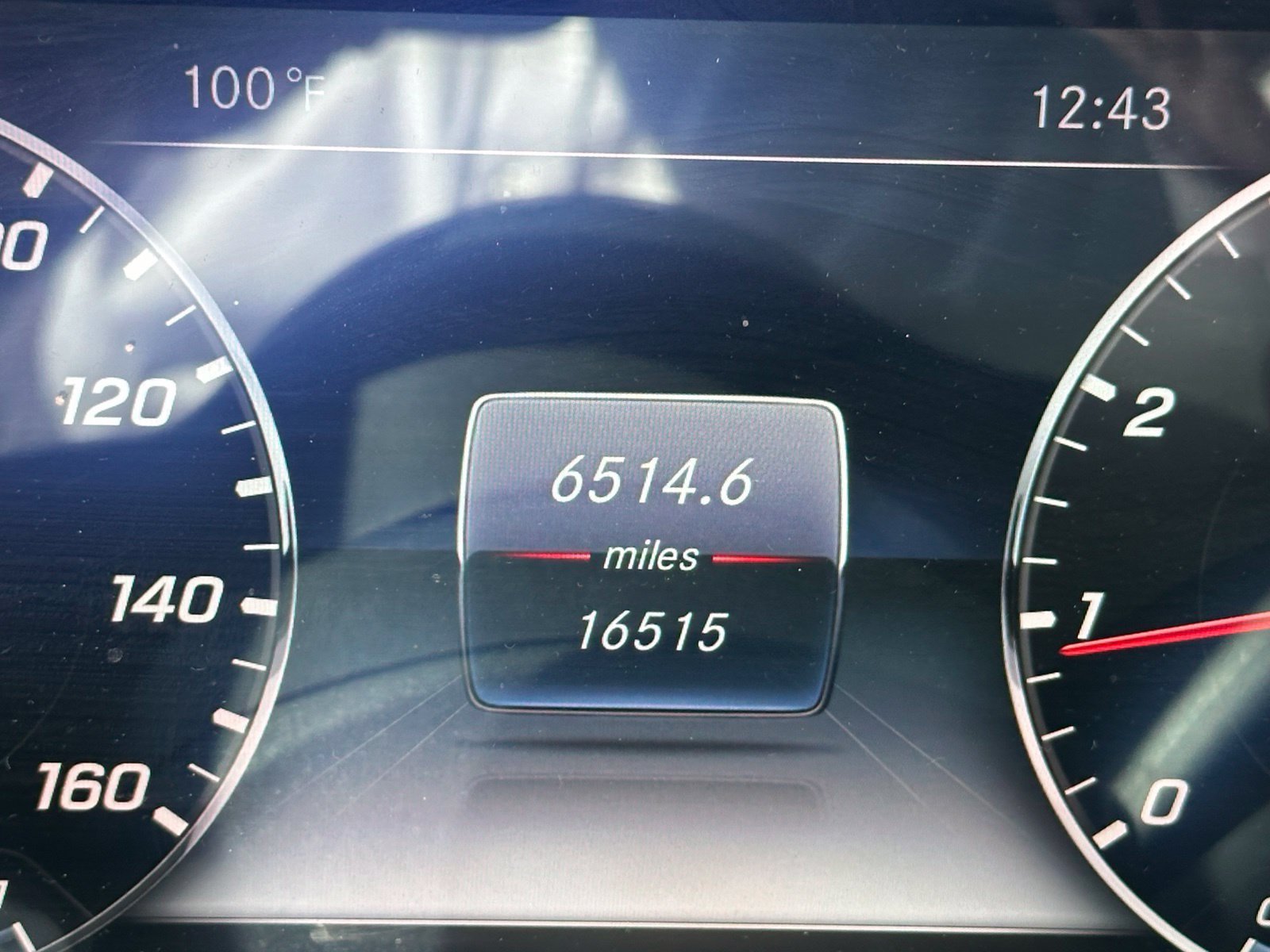 Used 2020 Mercedes-Benz E 350 Sedan image 4