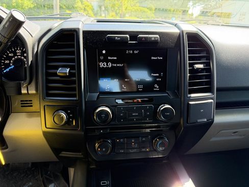 Used 2017 Ford F150 XL w/ Equipment Group 101A Mid AWD/4WD image 28