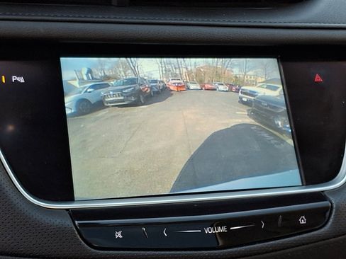 Used 2018 Cadillac XT5 Luxury image 21