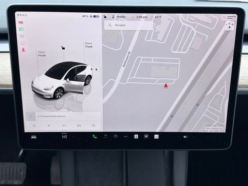 Used 2023 Tesla Model Y Long Range image 24