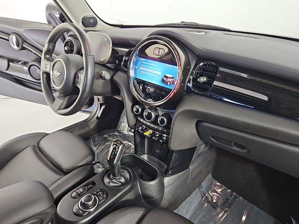 Used 2024 MINI Cooper SE FWD image 13