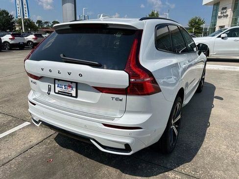 New 2025 Volvo XC60 T8 Ultra w/ Protection Package Premier image 9