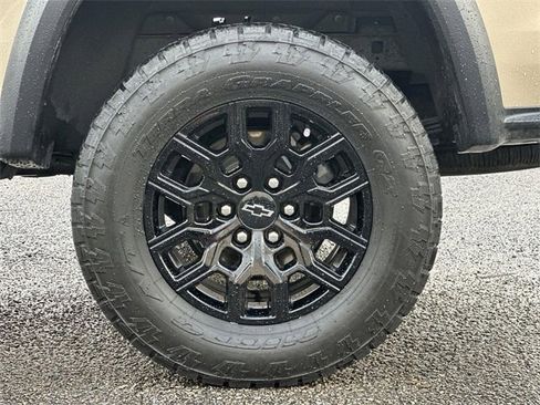 Used 2024 Chevrolet Colorado Trail Boss w/ Advanced Trailering Package image 32